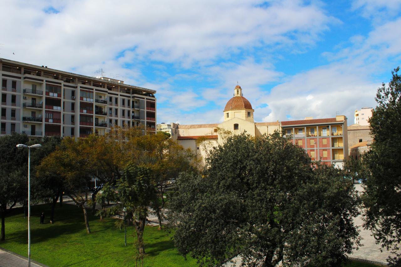 Cagliari 4U Hotel Exterior photo